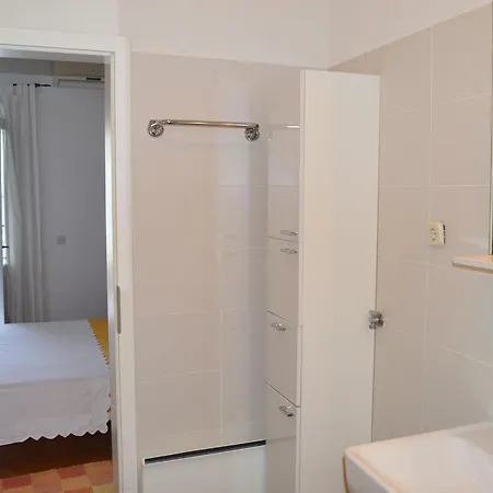 Apartment With A Parking Space - 11361 Makarska