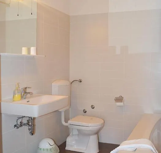 Apartment With Parking Space - 11361 Makarska